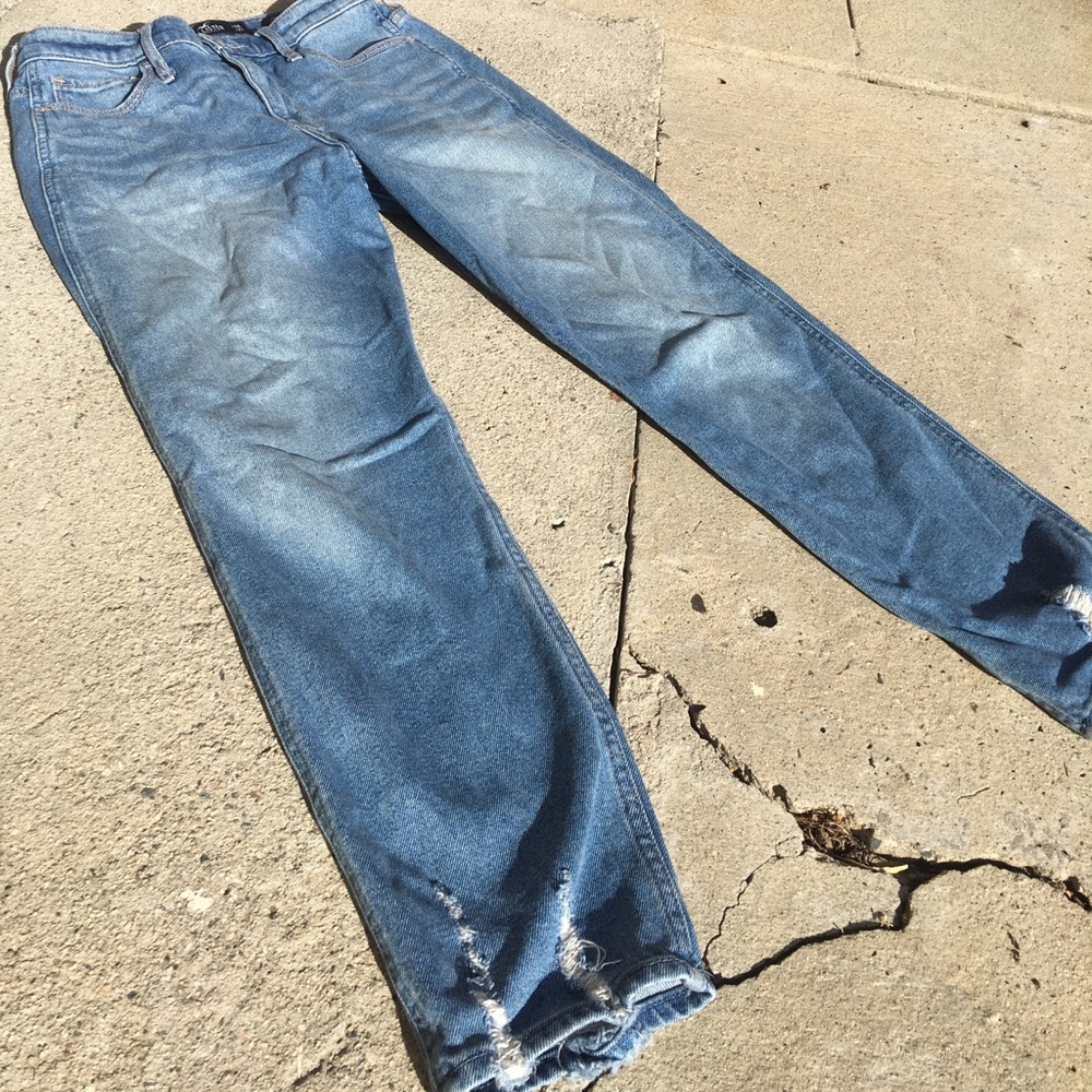 Hollister mom jeans